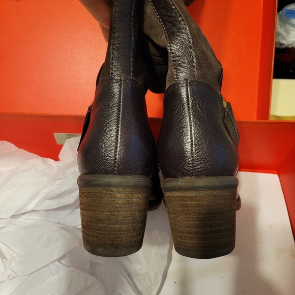 Donald j pliner Boots Size 7 - Picture 10 of 10